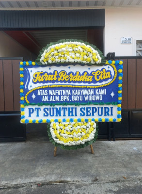 Papan Bunga Duka di Alasa Talumuzoi